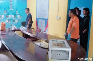Polisi Olah TKP Pengerusakan Kantor PWI Solok Selatan, Sejumlah Barang Bukti Diamankan