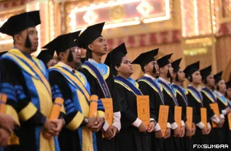 UPI YPTK Padang Wisuda 1.408 Lulusan, Perkuat SDM Berkarakter dan Berdaya Saing Global