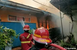 34 Bangunan Terbakar di Kawasan Pasar Raya Padang
