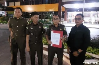Merasa Penyidikan Dihalangi, Kejari Padang Polisikan Kuasa Hukum Benny Saswin Nasrun